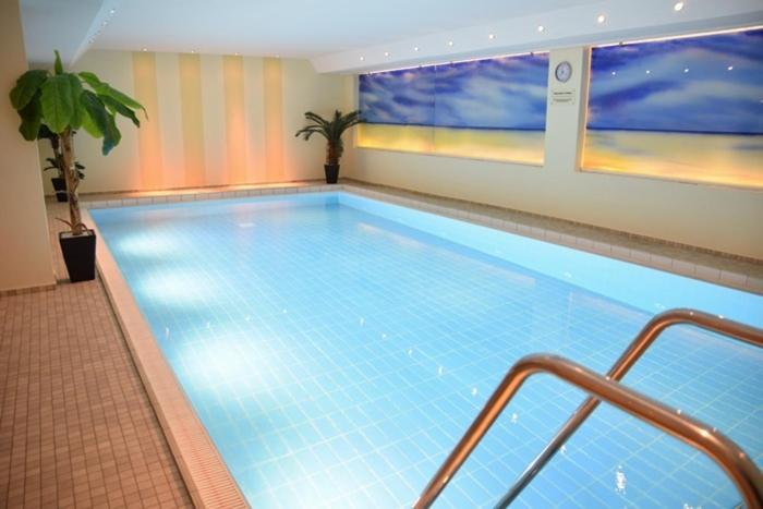 2-Zimmer-Appartement im 1. Obergeschoss mit Hallenschwimmbad und Sauna. Westerland Exterior foto